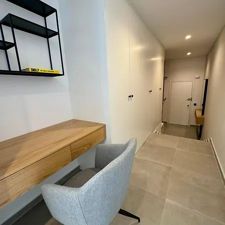 Apartment Luxurious Renovated